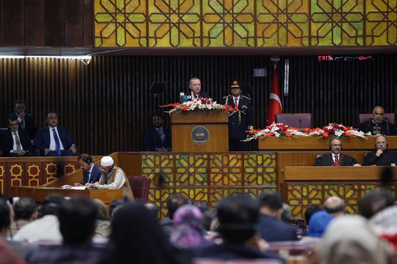 Erdoğan, Pakistan Meclisinde "Yüzyılın Planı"nın bir işgal planı olduğunu söyledi
